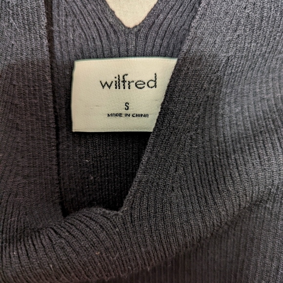 Aritzia Wilfred Black Ribbed V Sweater Size Small - Picture 3 of 3